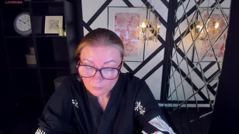 Snapshot of alexandra_kind chatting on 02.08.25 Alexandra online show from 02.08.25