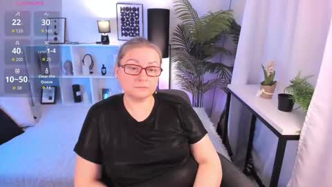 Snapshot of alexandra_kind chatting on 03.10.26 Alexandra online show from 03.10.26