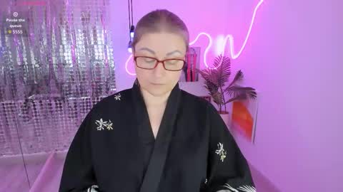 Snapshot of alexandra_kind chatting on 03.13.26 Alexandra online show from 03.13.26