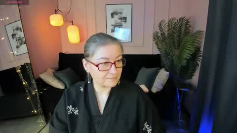 Snapshot of alexandra_kind chatting on 03.14.26 Alexandra online show from 03.14.26