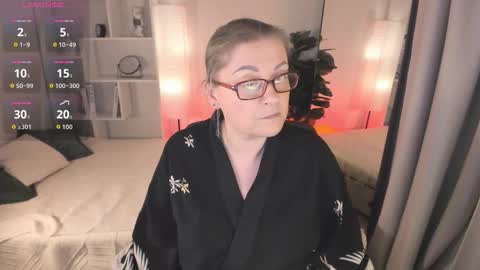 Snapshot of alexandra_kind chatting on 03.25.26 Alexandra online show from 03.25.26