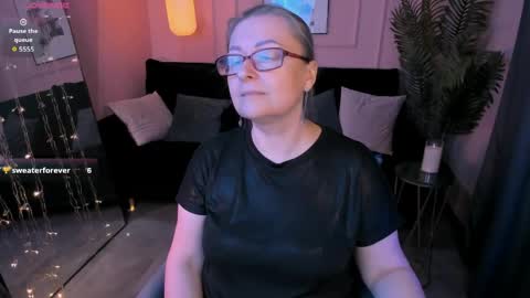 Snapshot of alexandra_kind chatting on 03.31.26 Alexandra online show from 03.31.26