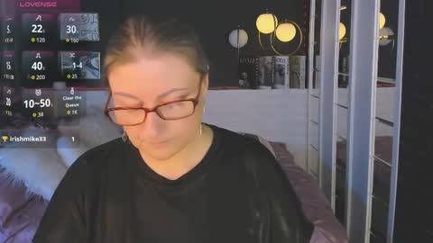 Snapshot of alexandra_kind chatting on 04.04.26 Alexandra online show from 04.04.26