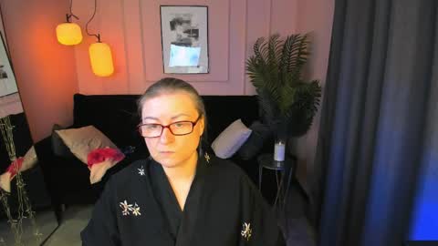 Snapshot of alexandra_kind chatting on 04.05.26 Alexandra online show from 04.05.26