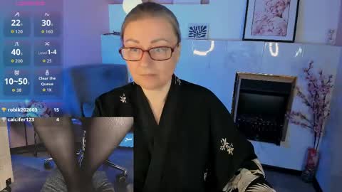 Snapshot of alexandra_kind chatting on 04.18.26 Alexandra online show from 04.18.26