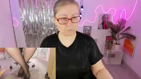 Snapshot of alexandra_kind chatting on 04.24.26 Alexandra online show from 04.24.26