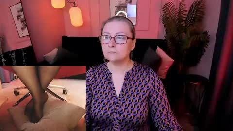 Snapshot of alexandra_kind chatting on 04.29.26 Alexandra online show from 04.29.26