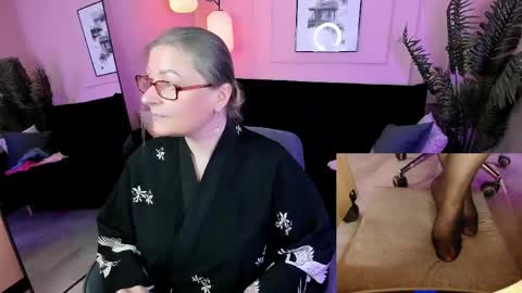 Snapshot of alexandra_kind chatting on 05.27.26 Alexandra online show from 05.27.26