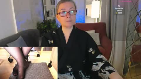 Snapshot of alexandra_kind chatting on 05.30.26 Alexandra online show from 05.30.26