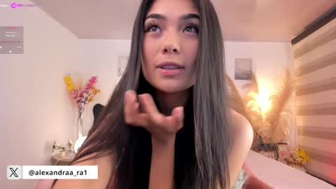 Alexandra Rodriguez online show from 02.01.25