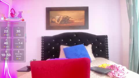 Snapshot of alexandra_torress chatting on 10.24.25 alexandra online show from 10.24.25