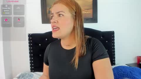 Snapshot of alexandra_torress chatting on 11.28.25 alexandra online show from 11.28.25