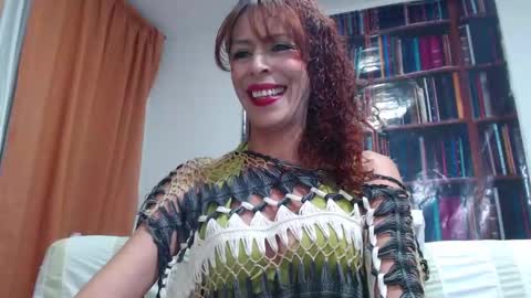 Snapshot of alexandrahornysexi chatting on 02.06.25 alexandra online show from 02.06.25