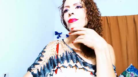 Snapshot of alexandrahornysexi chatting on 10.25.25 alexandra online show from 10.25.25