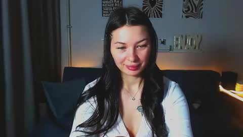 Snapshot of alexasven chatting on 05.11.26 Alex DONT FORGET GIVE ME THUMBS UP online show from 05.11.26