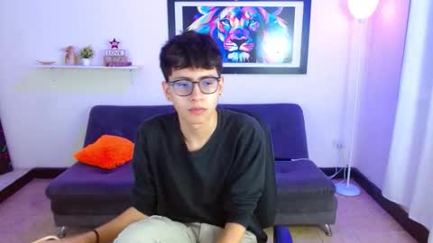 Snapshot of alexcum_18 chatting on 03.19.26 alex online show from 03.19.26