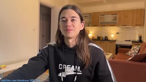 Snapshot of alexdavey chatting on 11.27.25 online show from 11.27.25