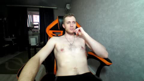 Snapshot of alexfox2018 chatting on 12.25.24 Alex online show from 12.25.24