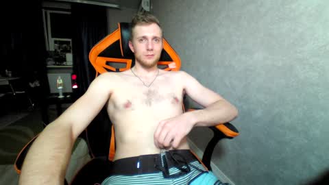 Snapshot of alexfox2018 chatting on 01.07.25 Alex online show from 01.07.25