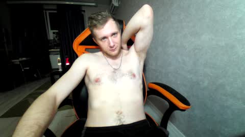 Snapshot of alexfox2018 chatting on 01.27.25 Alex online show from 01.27.25