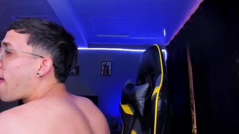 alexgiraldo__ online show from 10.17.25