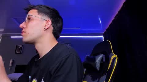 alexgiraldo__ online show from 11.08.25