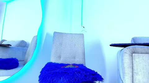 Snapshot of alexhotdame chatting on 02.05.25 alexhotdame online show from 02.05.25