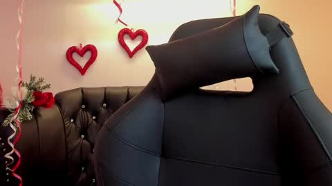 Snapshot of alexiacooperr chatting on 02.12.25 Alexiaa Online 1430 to 2100 GMT-5 online show from 02.12.25