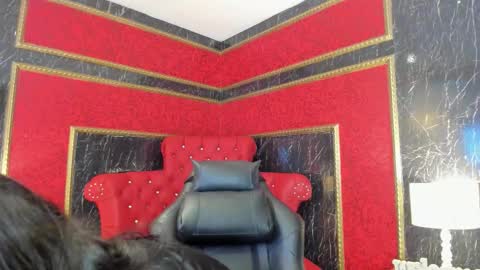 Alexiaa  Online 1430 to 2100 GMT-5 online show from 12.17.25