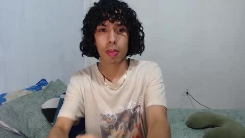 Snapshot of alexis21_ chatting on 11.19.25 Alexis online show from 11.19.25