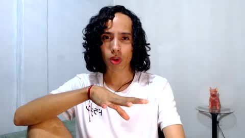 Alexis online show from 04.08.26