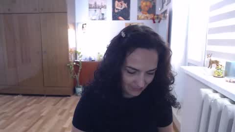 AlexisMillers online show from 10.29.25