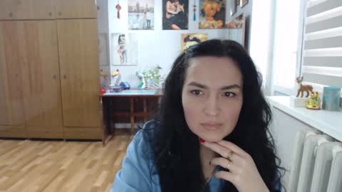 Snapshot of alexismillers chatting on 02.26.26 AlexisMillers online show from 02.26.26