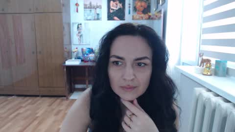 Snapshot of alexismillers chatting on 03.04.26 AlexisMillers online show from 03.04.26