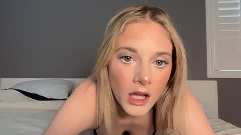 alexispaige06 online show from 12.14.25