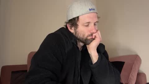 Snapshot of alexmanndickerson chatting on 11.24.25 Alex Mann online show from 11.24.25