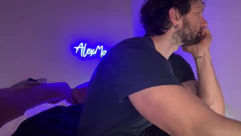 Snapshot of alexmanndickerson chatting on 11.27.25 Alex Mann online show from 11.27.25