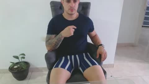 Snapshot of alexmaximuss chatting on 12.08.24 Maximuss online show from 12.08.24