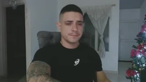 Snapshot of alexmaximuss chatting on 12.30.24 Maximuss online show from 12.30.24