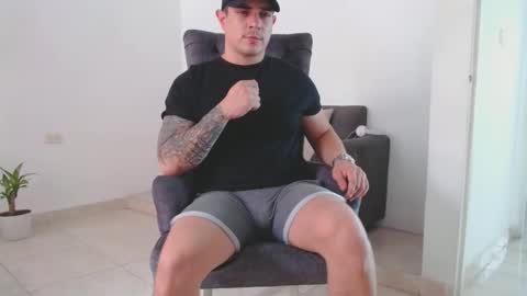 Snapshot of alexmaximuss chatting on 03.01.25 Maximuss online show from 03.01.25