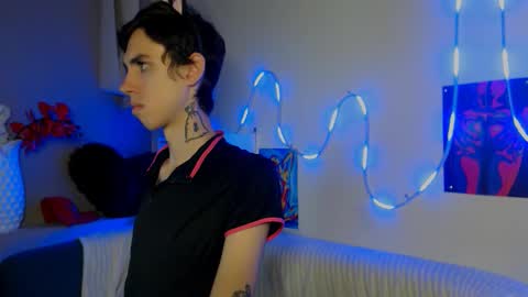 Snapshot of alexnaughty14 chatting on 10.12.25 alexnaughty14 online show from 10.12.25