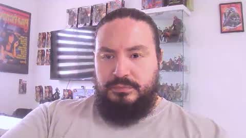 Snapshot of alextambet chatting on 05.15.26 alextambet online show from 05.15.26