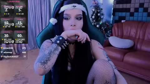 Snapshot of alexx_succubus chatting on 12.24.24 Alexx Succubus online show from 12.24.24