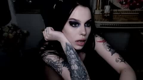 Snapshot of alexx_succubus chatting on 02.24.25 Alexx Succubus online show from 02.24.25