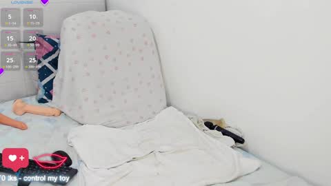 alexandra zyla suleyman  online show from 01.25.25