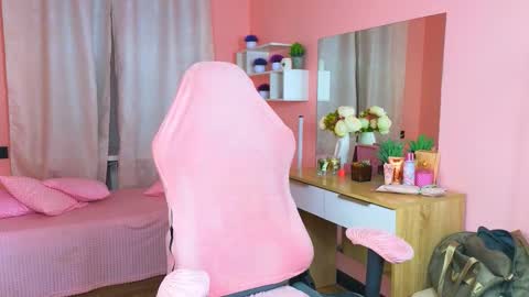 Alex online show from 10.21.25