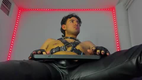 Snapshot of alexxx_savage chatting on 09.16.25 Alexander online show from 09.16.25