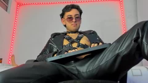 Snapshot of alexxx_savage chatting on 10.22.25 Alexander online show from 10.22.25