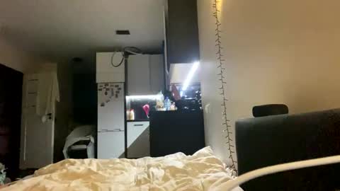 Snapshot of alfamanvip chatting on 10.26.25 Alex online show from 10.26.25