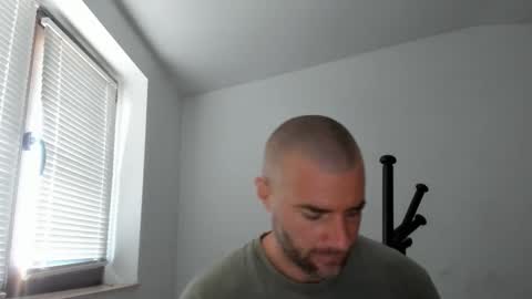 alfiesolomons87 online show from 10.17.25